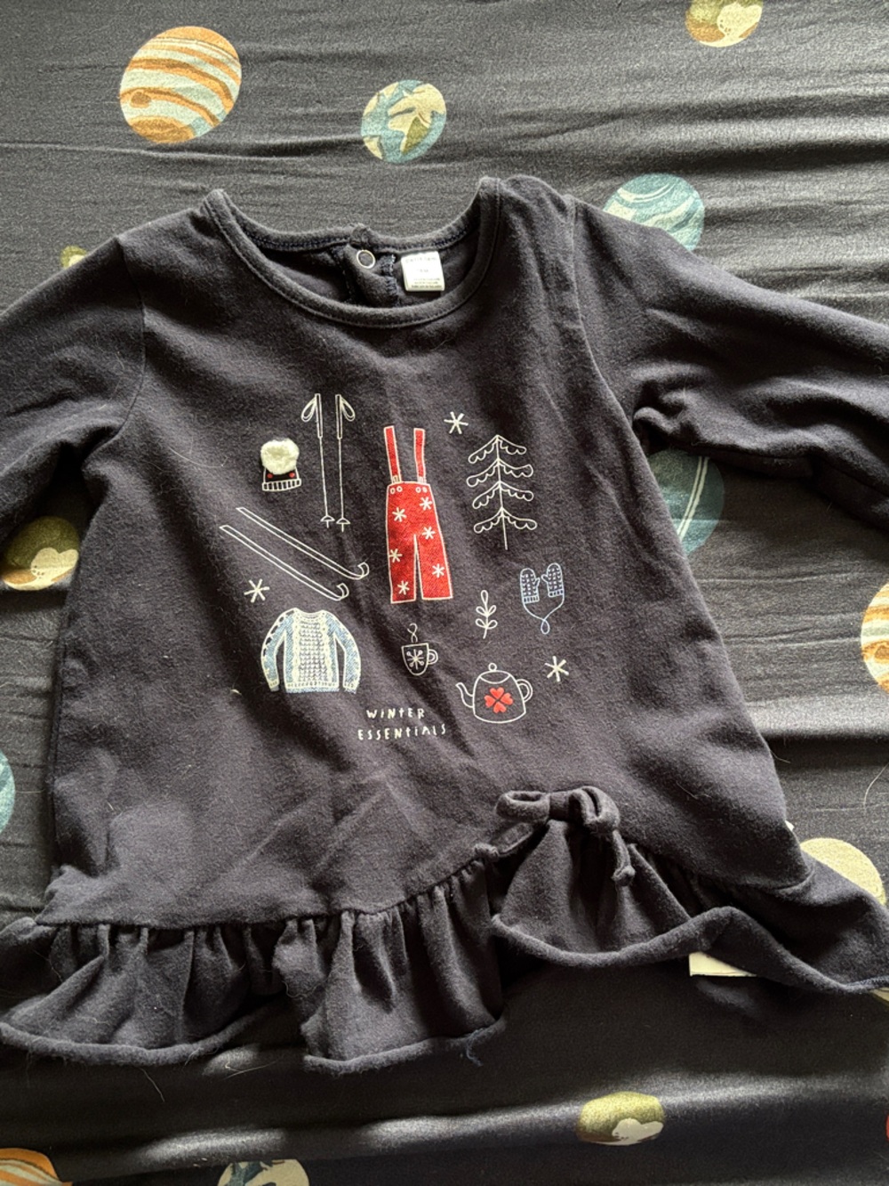 Petit Lem Black Long-Sleeve Ruffle Hem Top with Red Ski Pant Graphic